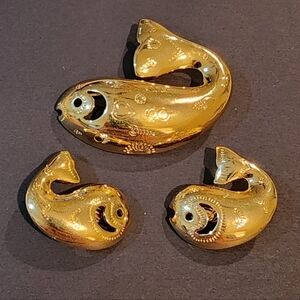 Vintage 1970s TRIFARI Goldtone Whale Brooch Pin & Clip Earrings Set
